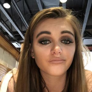 Meet your Posher, Whitney